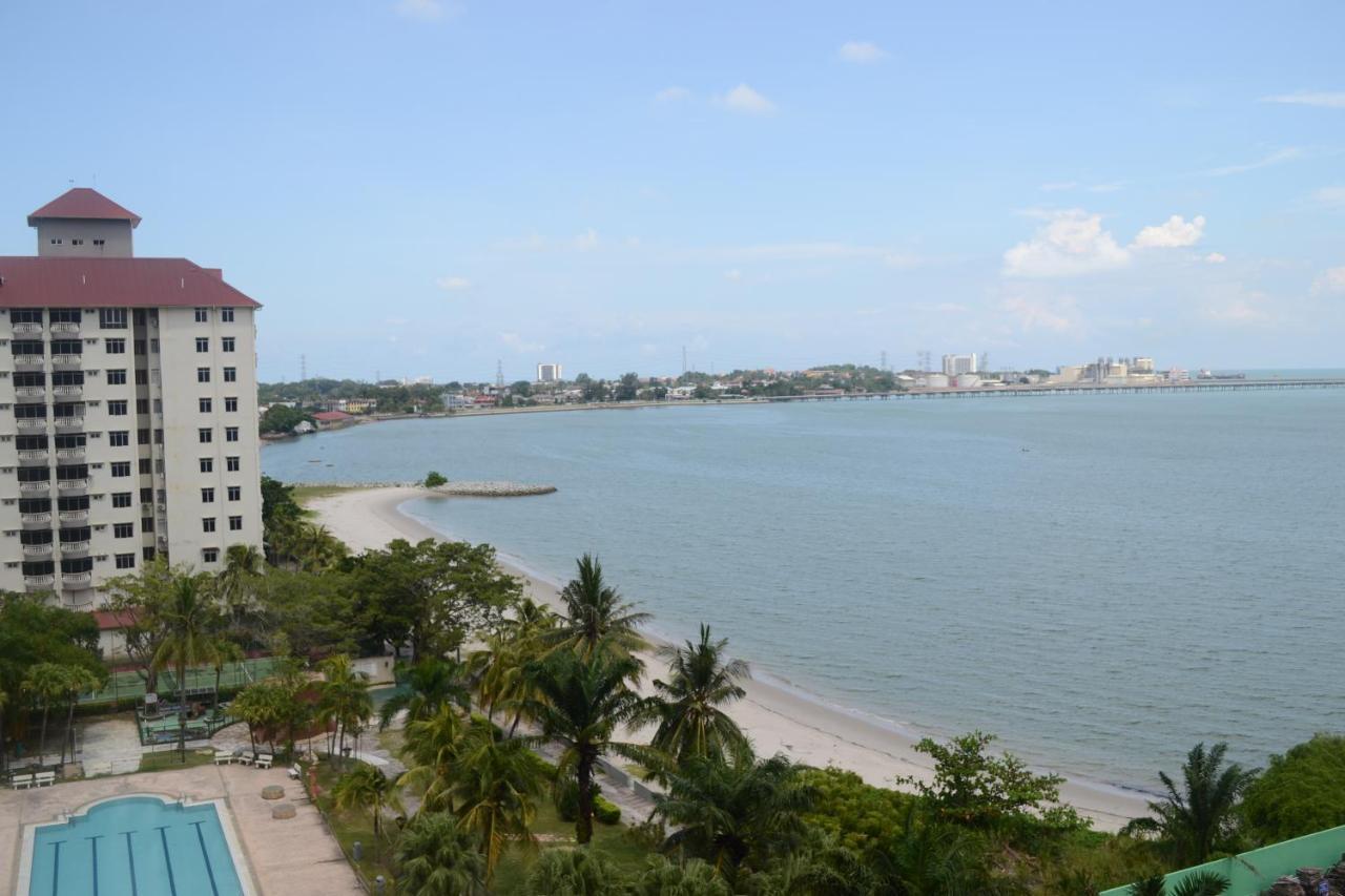 Cozy Seaview Glory Beach Resort Anc Port Dickson Exterior foto