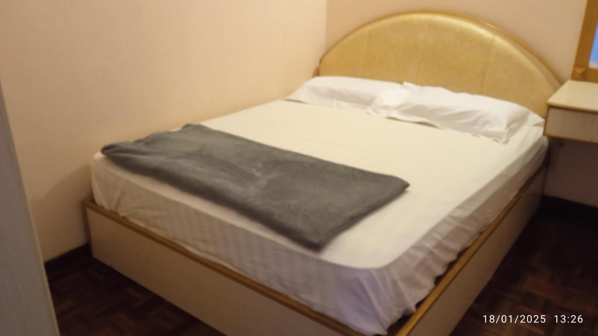 Cozy Seaview Glory Beach Resort Anc Port Dickson Exterior foto